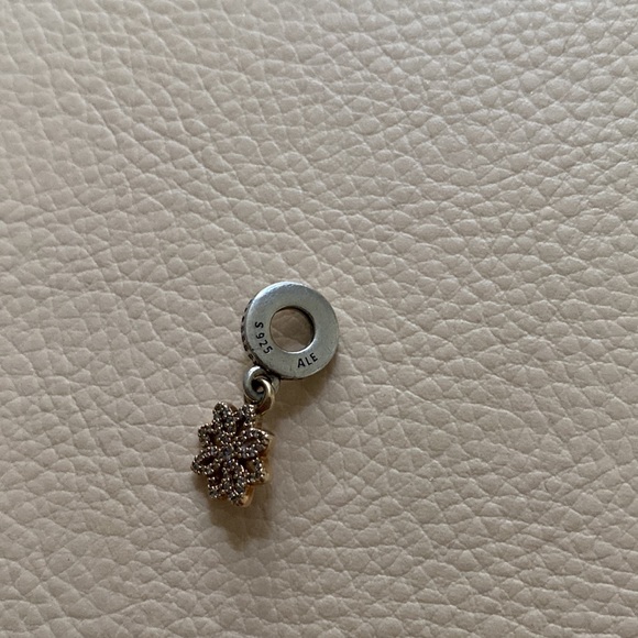 Authentic Pandora charm - Picture 2 of 2